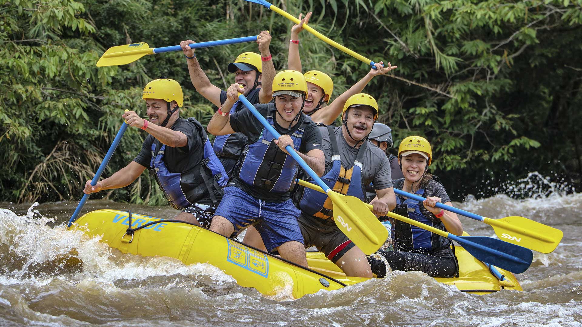 Descenso-de-rio-rafting-mexico-verde-jalcomulco-2