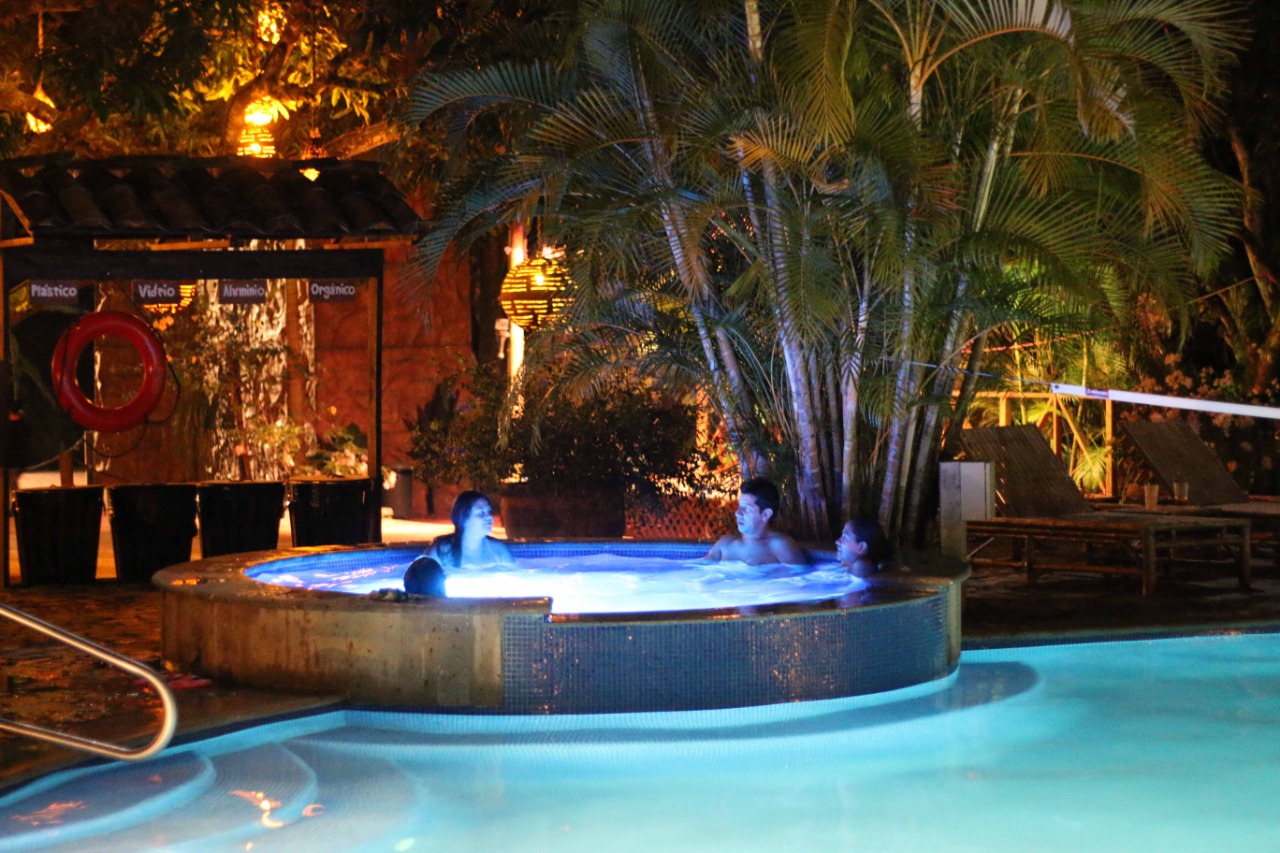 alberca escape romantico 2025 emv